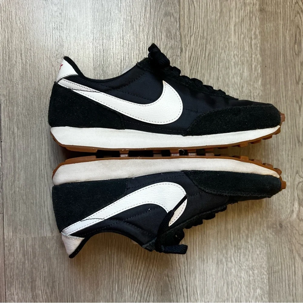 Nike DayBreak Black and White Sneaker